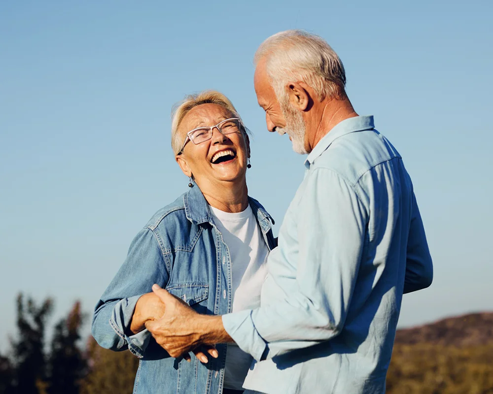 Couple de seniors heureux